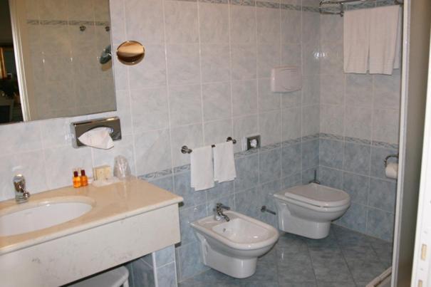 Hotel Gabarda كابري الغرفة الصورة