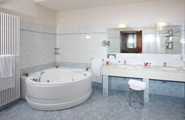 Hotel Gabarda كابري المظهر الخارجي الصورة